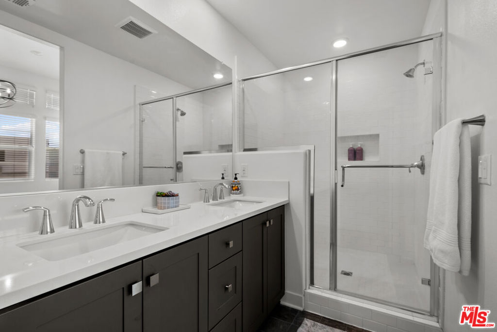 LANTANA - Residential