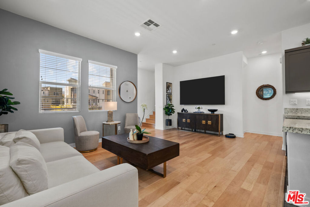 LANTANA - Residential