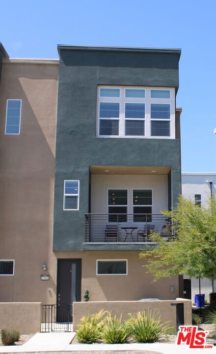 LANTANA - Residential