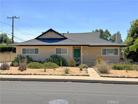 Photo of 840 Northwestern DR, Claremont, CA 91711 (MLS # IV26209989)
