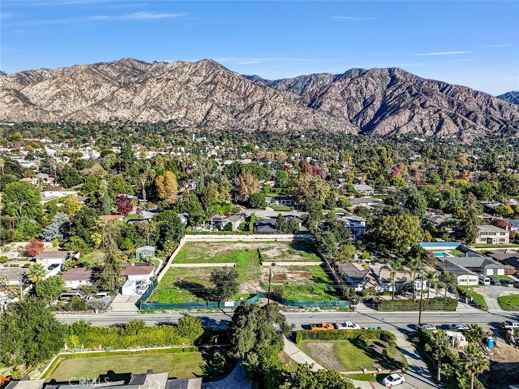 89 E Orange Grove Avenue