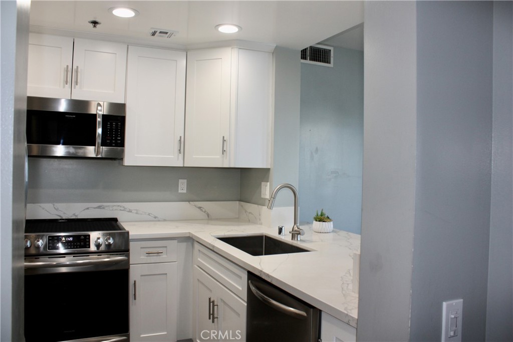 525 E Seaside Way 1504