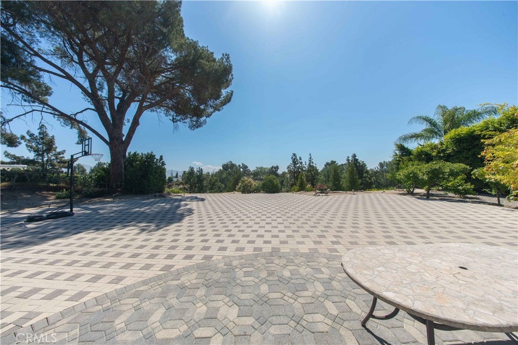 16594 Knollwood Drive, Granada Hills CA 91344