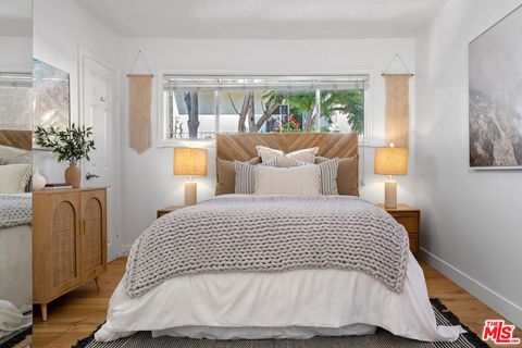 Tiny photo for 2431 3rd Street #10, Santa Monica, CA 90405 (MLS # 25595789)