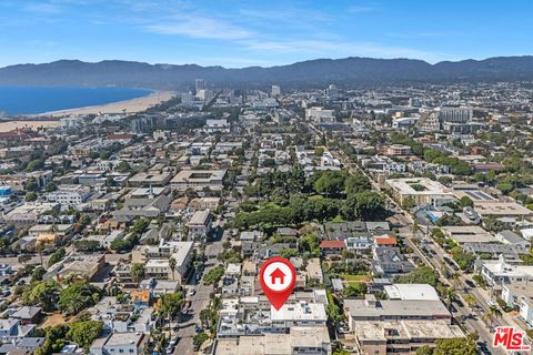 Tiny photo for 2431 3rd Street #10, Santa Monica, CA 90405 (MLS # 25595789)
