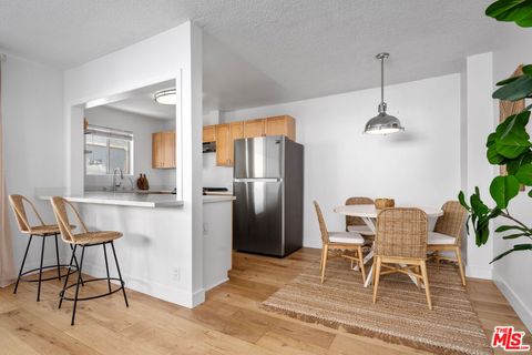 Tiny photo for 2431 3rd Street #10, Santa Monica, CA 90405 (MLS # 25595789)