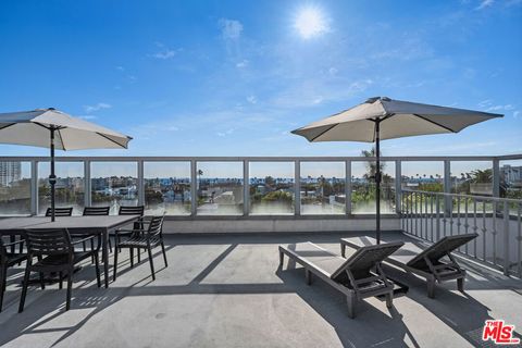 Tiny photo for 2431 3rd Street #10, Santa Monica, CA 90405 (MLS # 25595789)