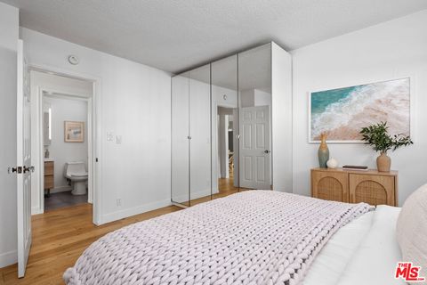Tiny photo for 2431 3rd Street #10, Santa Monica, CA 90405 (MLS # 25595789)