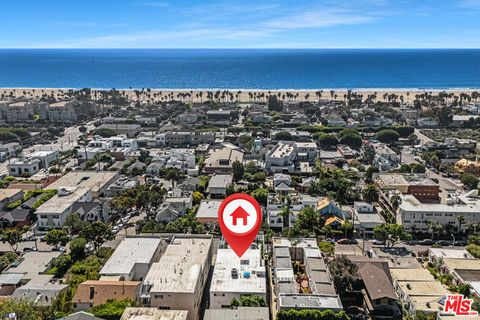 Tiny photo for 2431 3rd Street #10, Santa Monica, CA 90405 (MLS # 25595789)