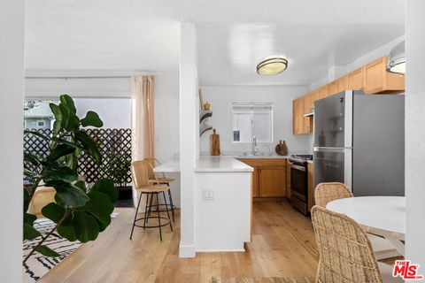 Tiny photo for 2431 3rd Street #10, Santa Monica, CA 90405 (MLS # 25595789)
