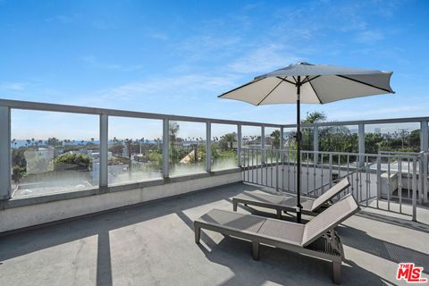 Tiny photo for 2431 3rd Street #10, Santa Monica, CA 90405 (MLS # 25595789)