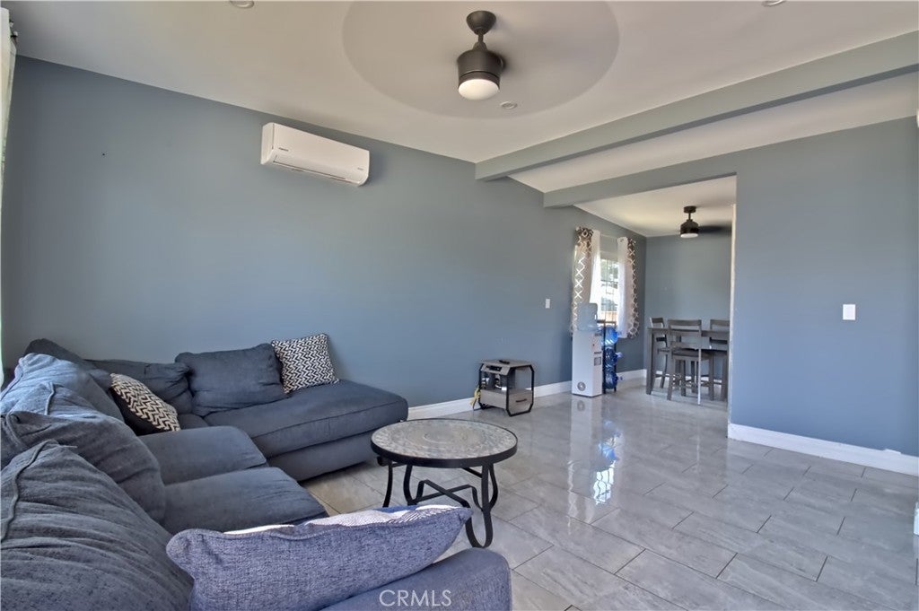 2120 Elm