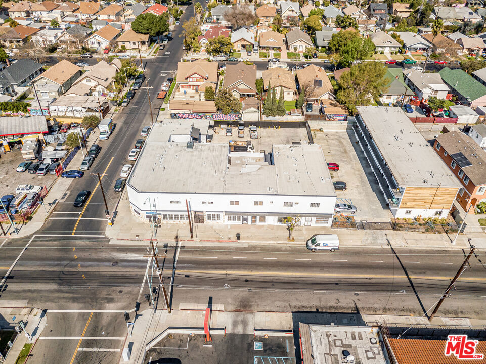 1885 W Jefferson Boulevard