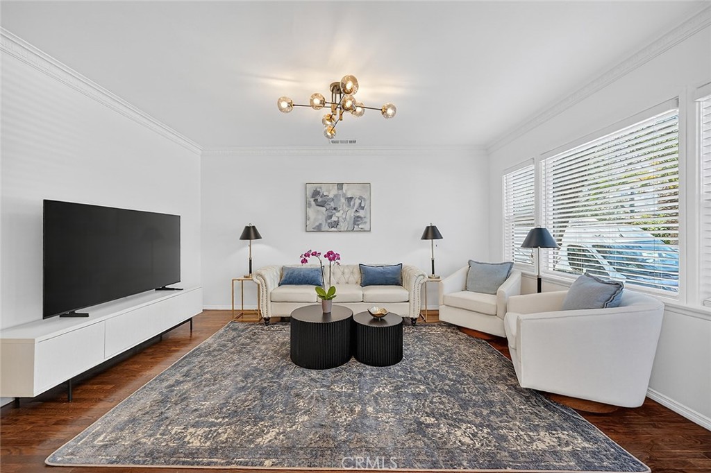 218 Venice Way