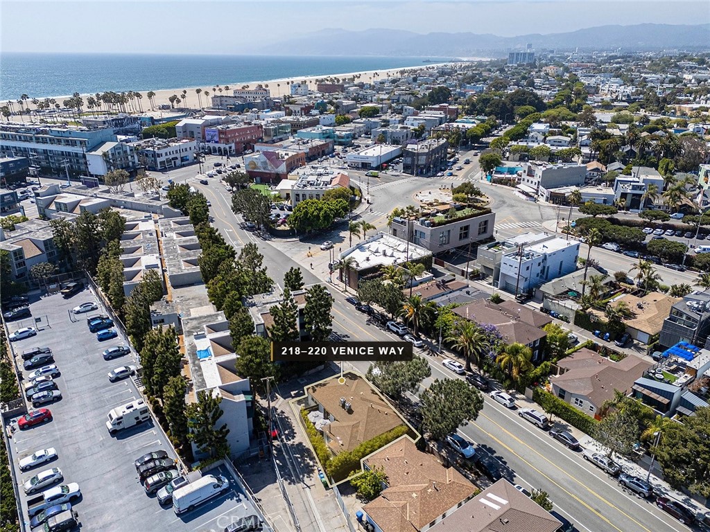 218 Venice Way
