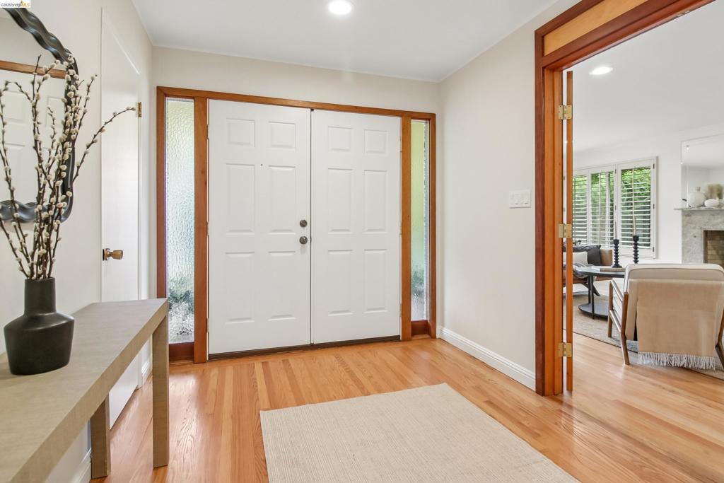 1 Woodcrest Cir