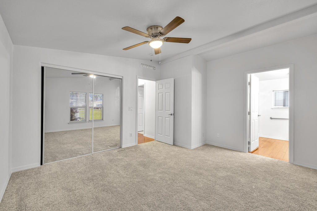 Desert Sands Mobile - Manufactured In Park