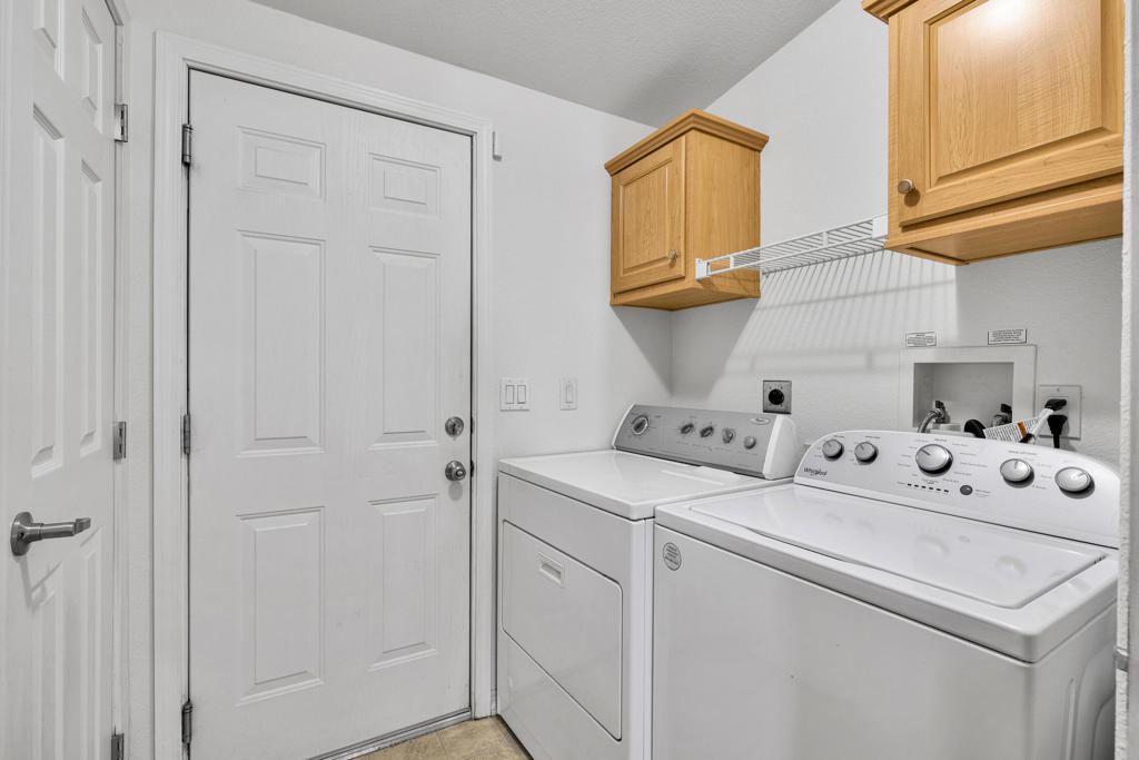 Desert Sands Mobile - Manufactured In Park