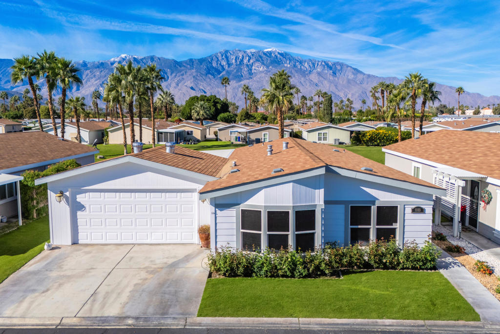 Desert Sands Mobile - Manufactured In Park