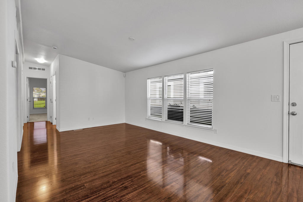 Desert Sands Mobile - Manufactured In Park