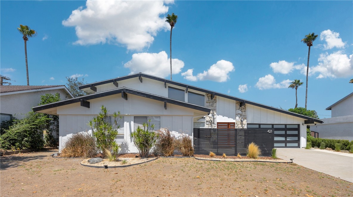 421 Larry Lane