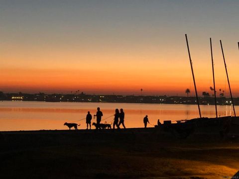 4135 Fanuel St San Diego CA 92109