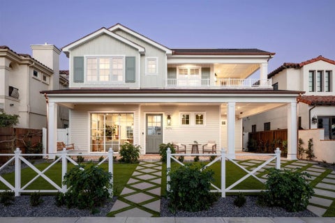 Photo of 711 H Ave Ave, Coronado, CA 92118 (MLS # 260020650SD)