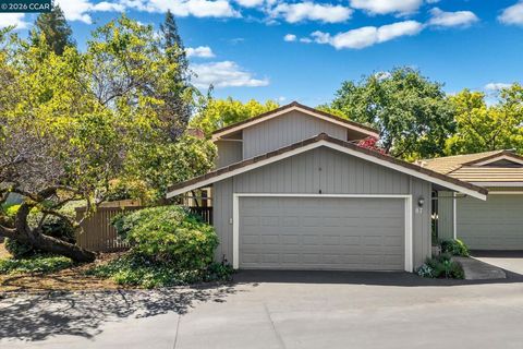 Photo of 87 Rolling Green Cir CIR, Pleasant Hill, CA 94523 (MLS # 41133899)