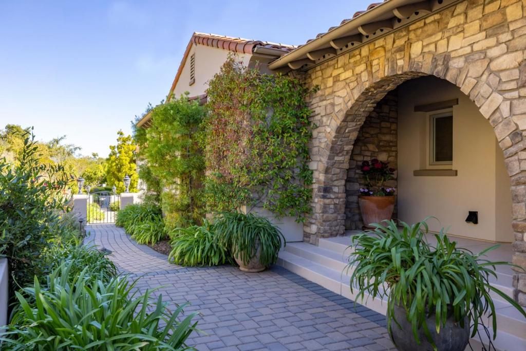 Photo of 409 Mirador Court, Monterey, CA 93940 (MLS # ML82025148)