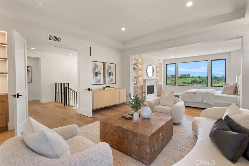 listing image 130722007789409617909