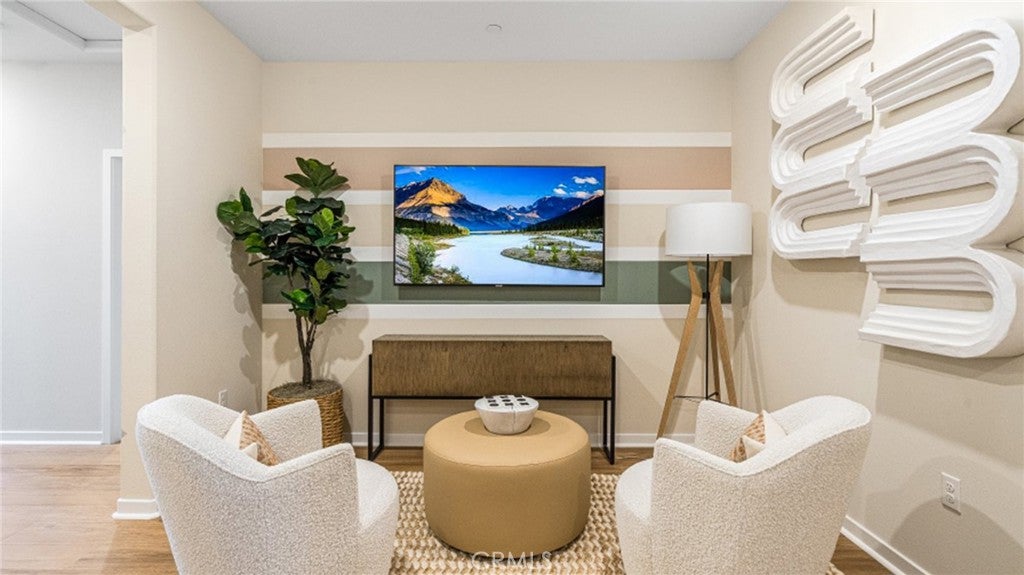 2891 E Amberley Privado