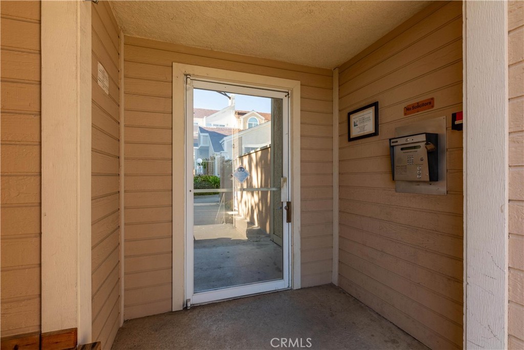 3845 Farquhar