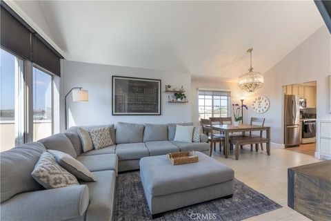3845 Farquhar Los Alamitos CA 90720