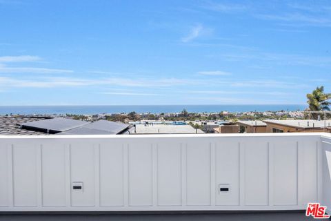 Photo of 926 17th Street, Hermosa Beach, CA 90254 (MLS # 26716343)