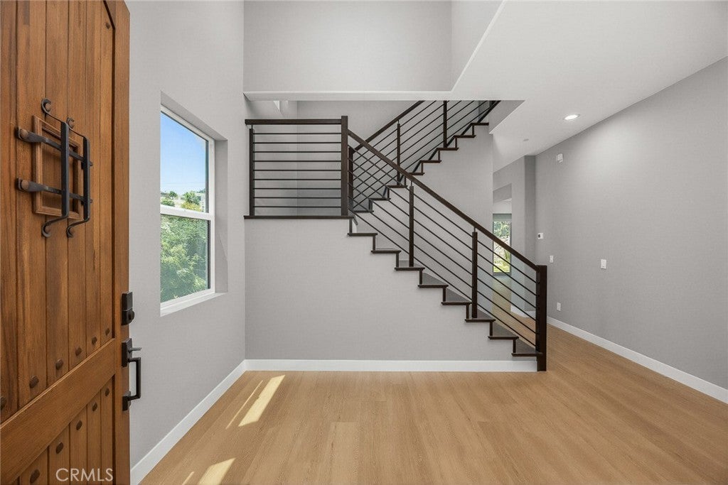 693 Castlehill Drive