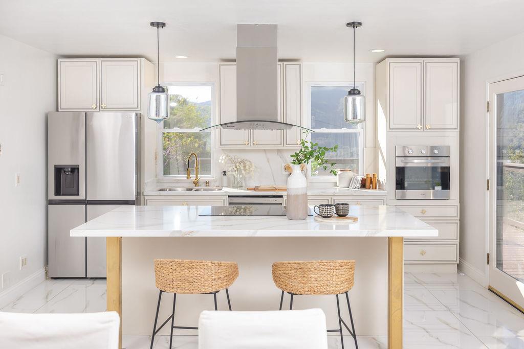 451 Laureles Grade Road