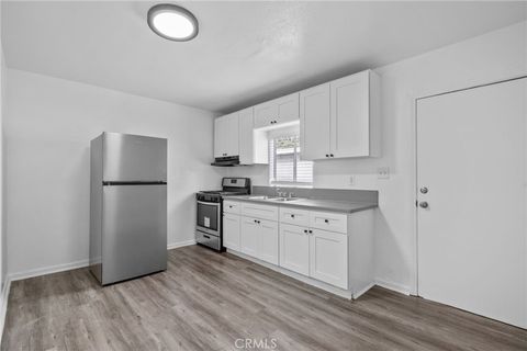 9538 Compton Los Angeles CA 90002