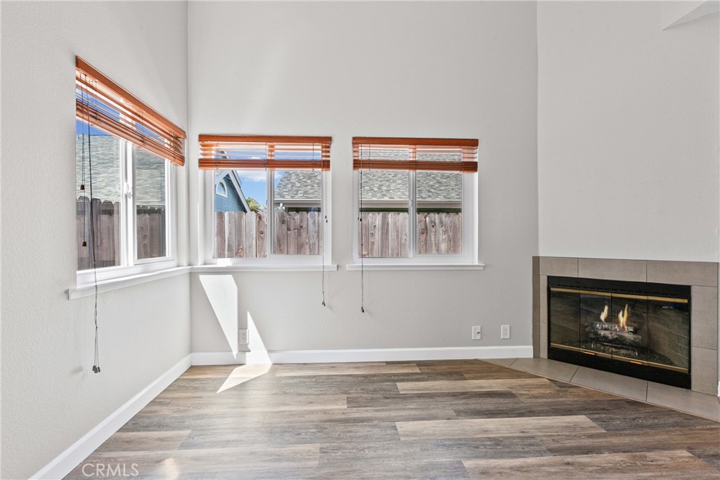 1189 Pacific Pointe Way