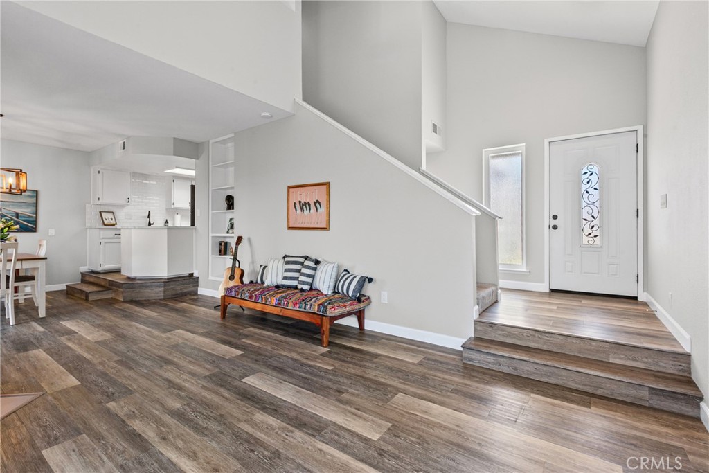 1189 Pacific Pointe Way