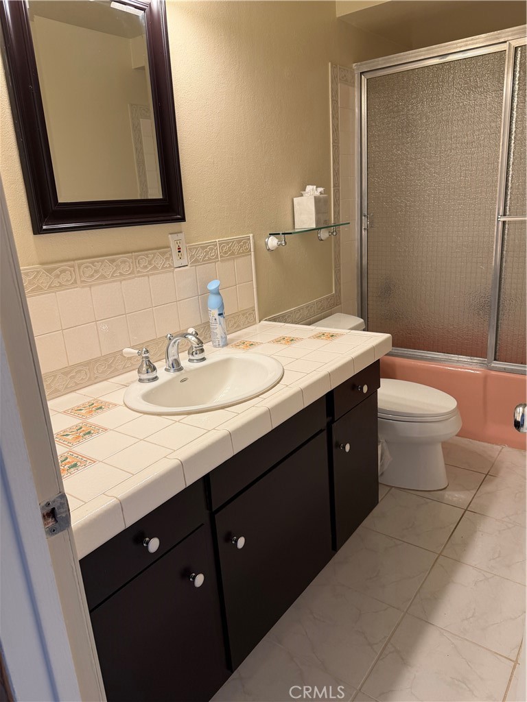 2940 W Carson 121