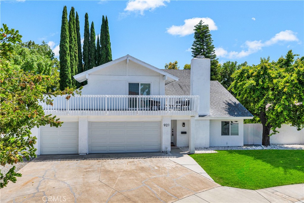 921 Dahlia Avenue