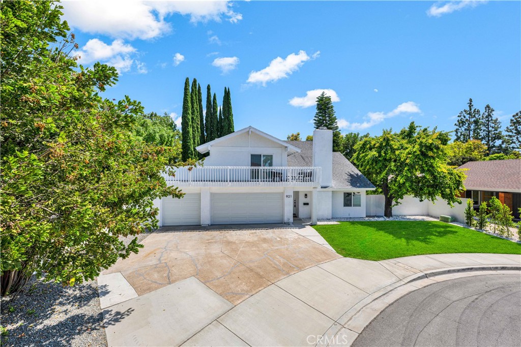 921 Dahlia Avenue