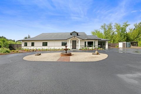 Photo of 695 Quietwater, Santa Rosa, CA 95404 (MLS # ML82044713)