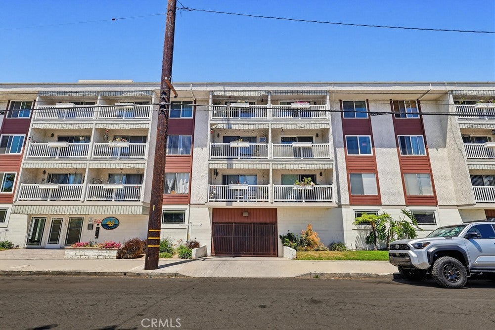 363 Newport Avenue 302, Long Beach CA 90814