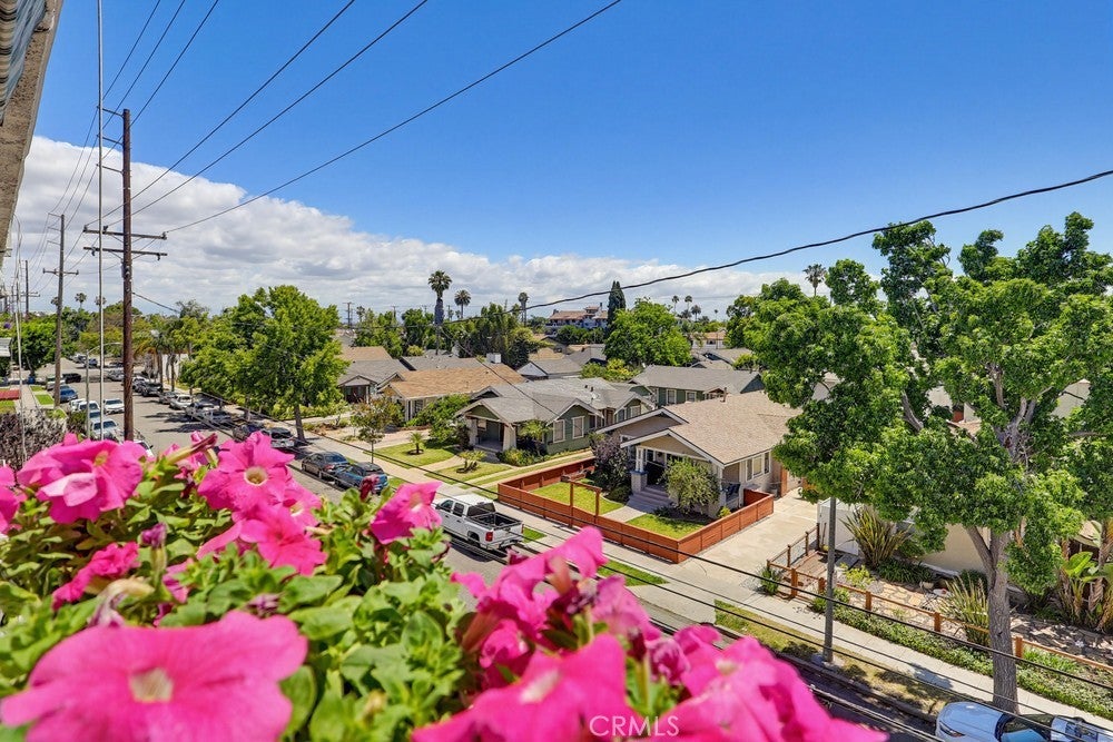 363 Newport Avenue