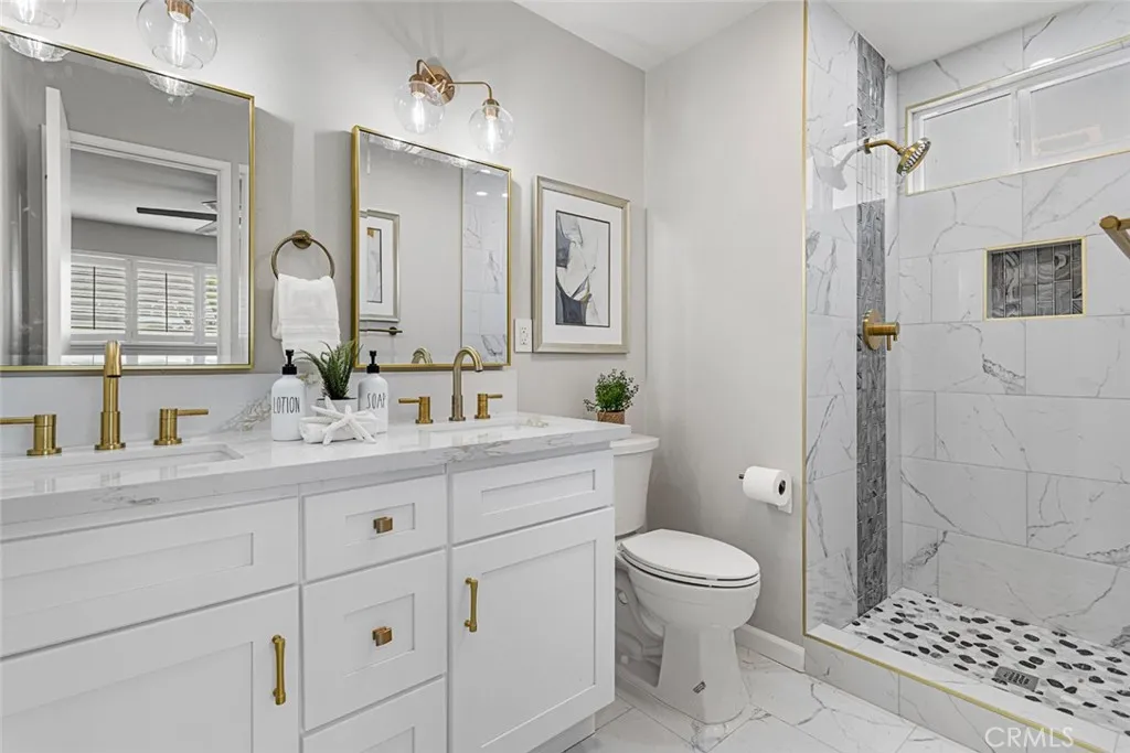 Orange, California 92866, United States, 3 Bedrooms Bedrooms, ,2 BathroomsBathrooms,Residential,Active,177045