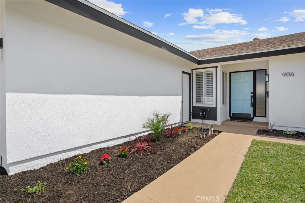 Orange, California 92866, United States, 3 Bedrooms Bedrooms, ,2 BathroomsBathrooms,Residential,Active,177045