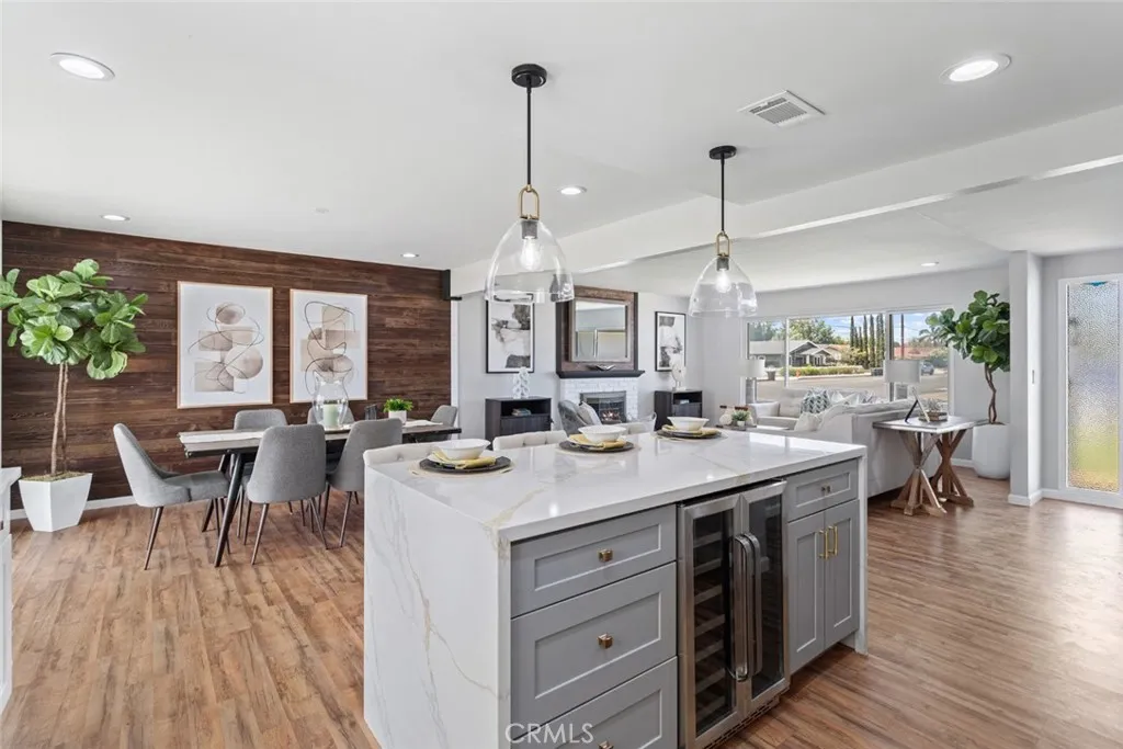 Orange, California 92866, United States, 3 Bedrooms Bedrooms, ,2 BathroomsBathrooms,Residential,Active,177045