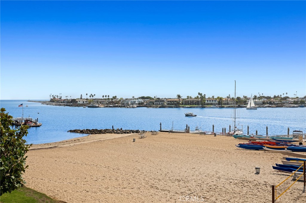 Bayside Drive Custom (BSCH) - Residential