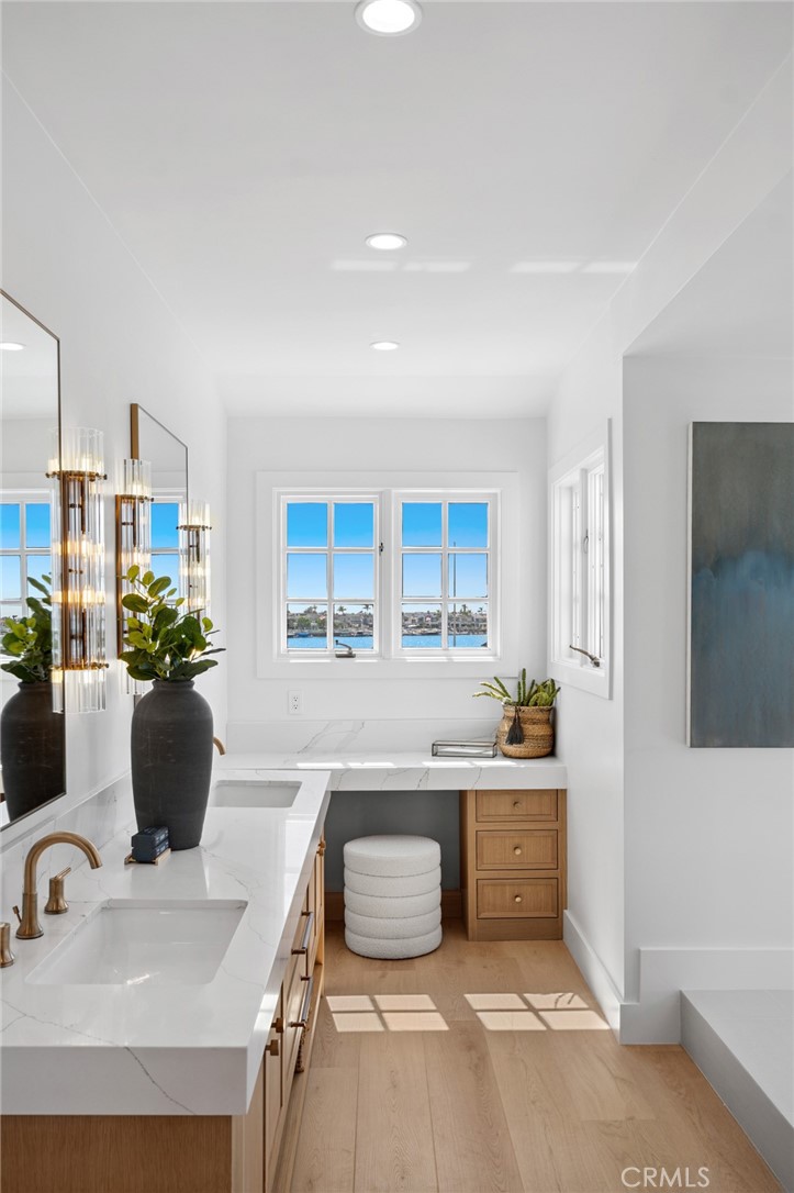 Bayside Drive Custom (BSCH) - Residential